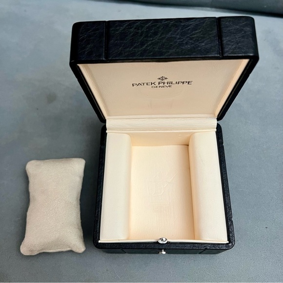 PATEK PHILIPPE Black Watch Box + Outer Box 4.60x4.60x3.5 inches - Picture 5 of 9
